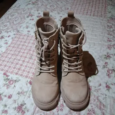 Botas de niña ,palo rosa con cierre lateral - miniatura 1