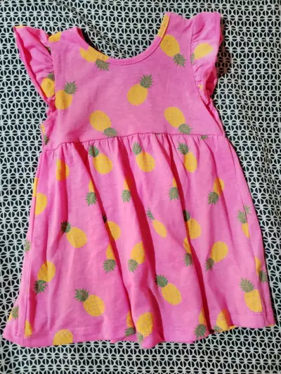 Vestido de niña con estampado floral y mariposas - miniatura 4