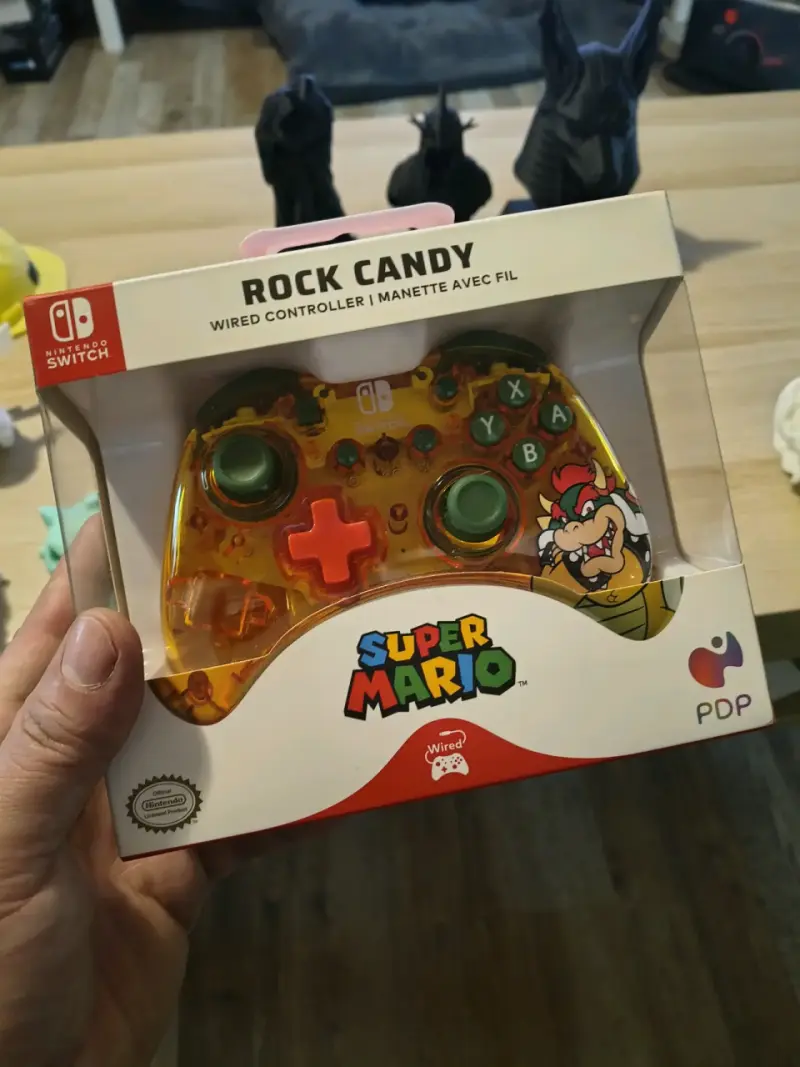 Control alámbrico Rock Candy Super Mario para Nintendo Switch
