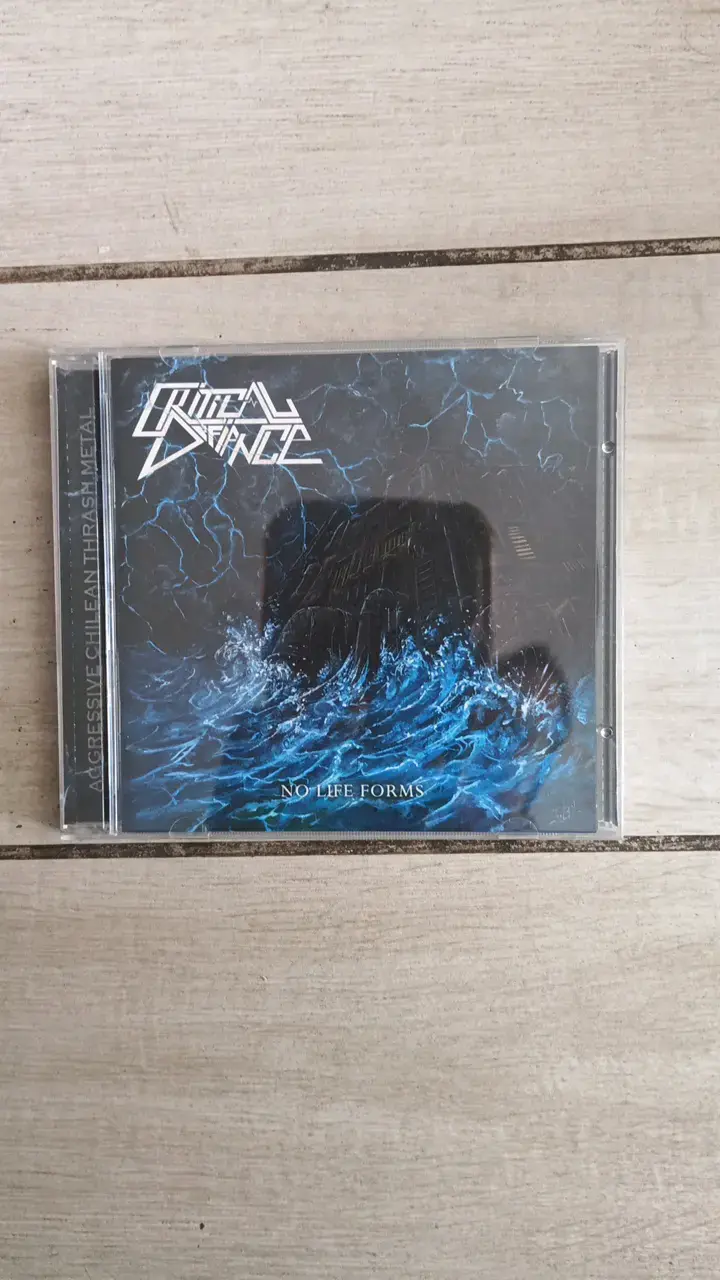 CD de música 'No Life Forms' de Critical Defiance - 1