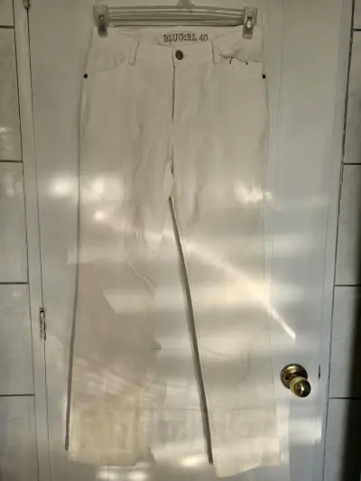 Pantalones de mujer color blanco talla 40 - miniatura 1