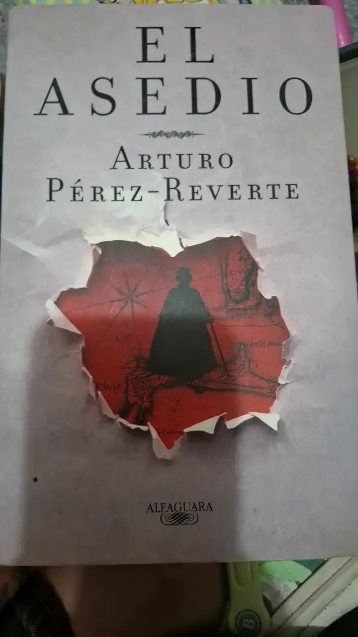 Libro El Asedio de Arturo Pérez-Reverte - 1