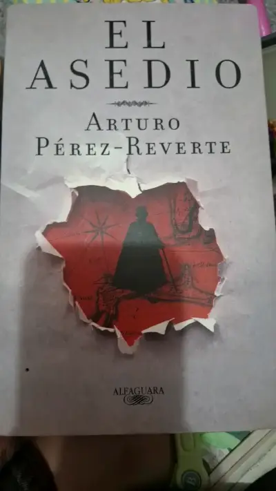 Libro El Asedio de Arturo Pérez-Reverte - miniatura 1