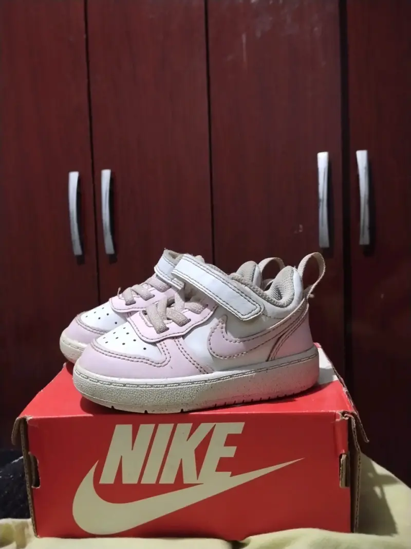 Zapatillas Nike para bebé color rosa - 3