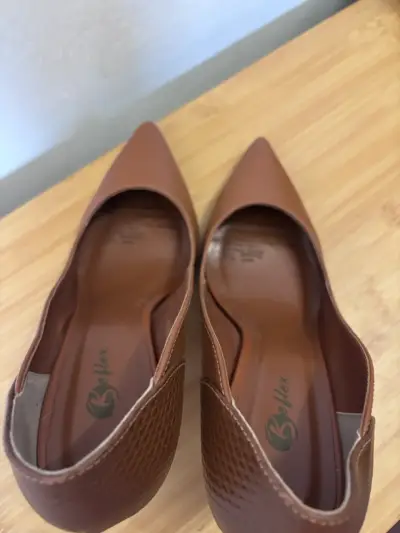 Zapatos de tacón marrón Byflex elegantes - miniatura 3