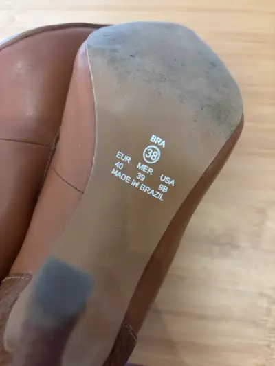 Zapatos de tacón marrón Byflex elegantes - miniatura 4