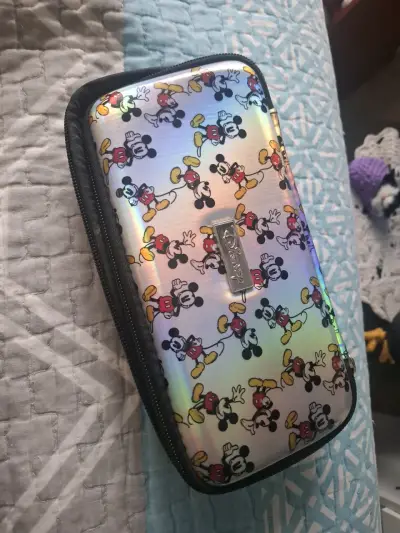 Estuche Disney Mickey Mouse holográfico - miniatura 1