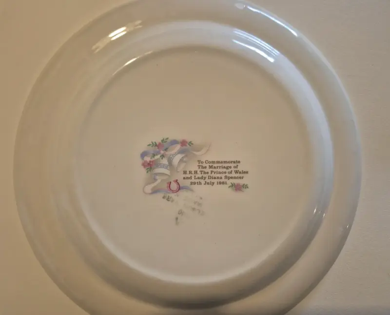 Plato conmemorativo boda Charles y Diana 1981 - 2