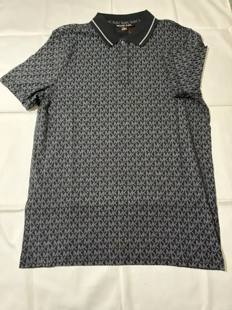 Polera tipo polo Michael Kors estampado MK - 1