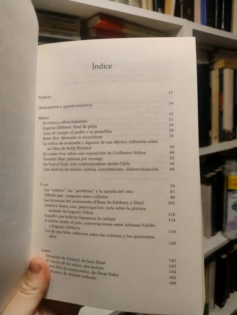 Composición de Lugar' de Adriana Valdés - 2