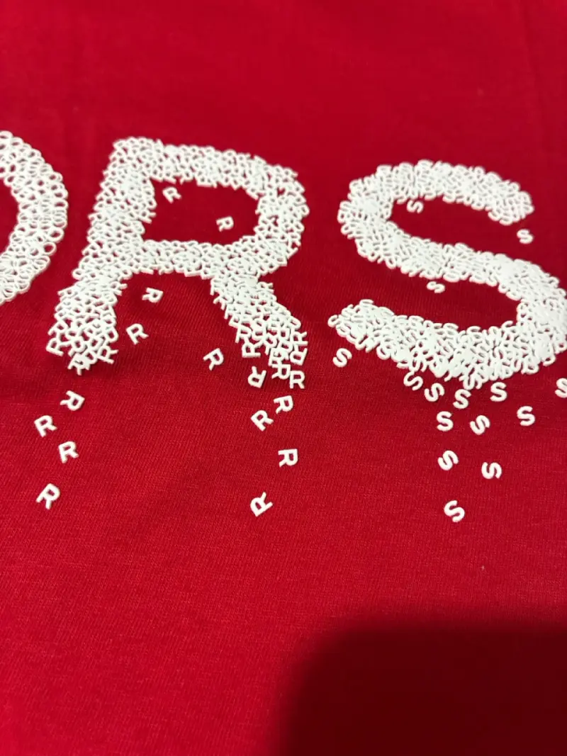 Polera roja Michael Kors con diseño de letras - 4