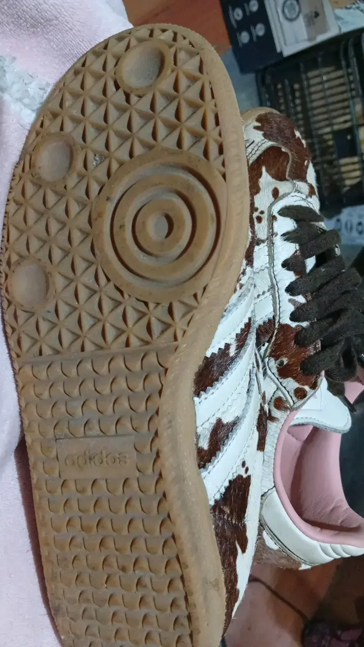Zapatillas Adidas de cuero con diseño animal print - 3