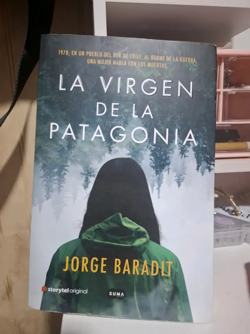 Libro 'La Virgen de la Patagonia' de Jorge Baradit