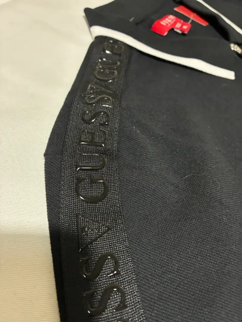 Polera Polo Negra Guess para Hombre - 2