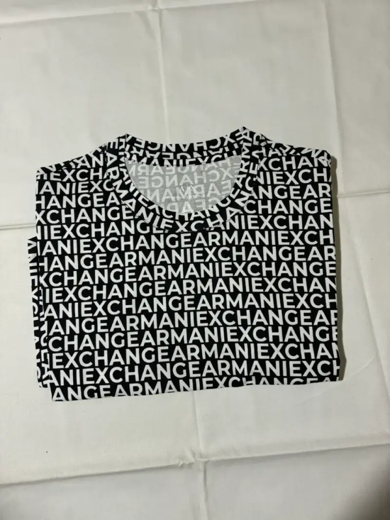 Polera Armani Exchange estampada blanca y negra - 2
