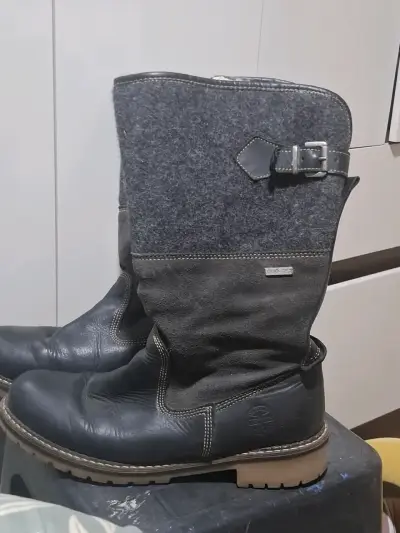 Botas de cuero y lana para invierno - miniatura 1