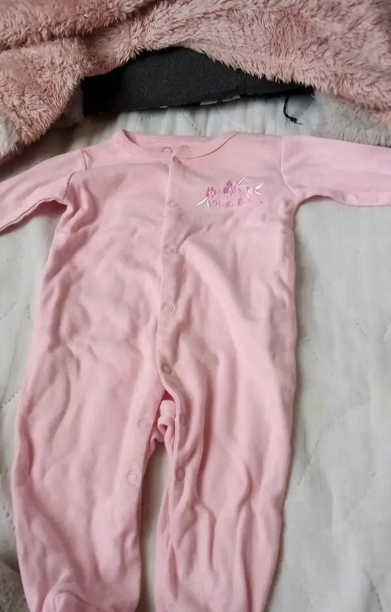 Conjunto de enteritos para bebé en tonos rosados - 5