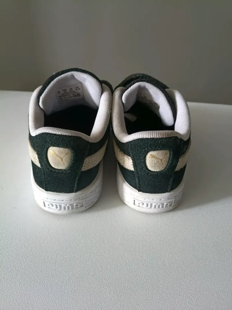 Zapatillas negras para niños Puma con velcro - 3