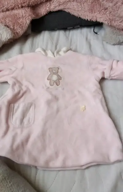 Conjunto de ropa para bebé en tonos pastel - miniatura 5