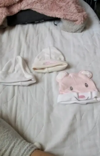 Conjunto de ropa para bebé en tonos pastel - miniatura 5