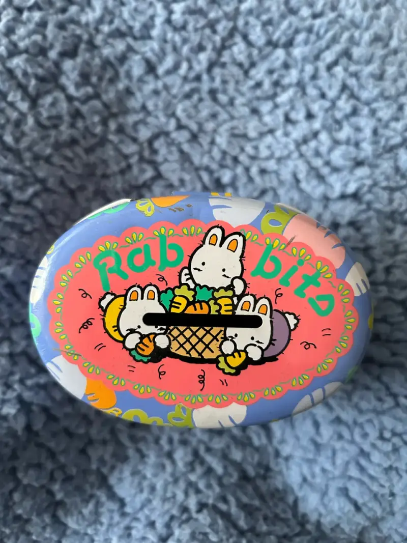 Alcancia decorativa con diseño de conejos - 3