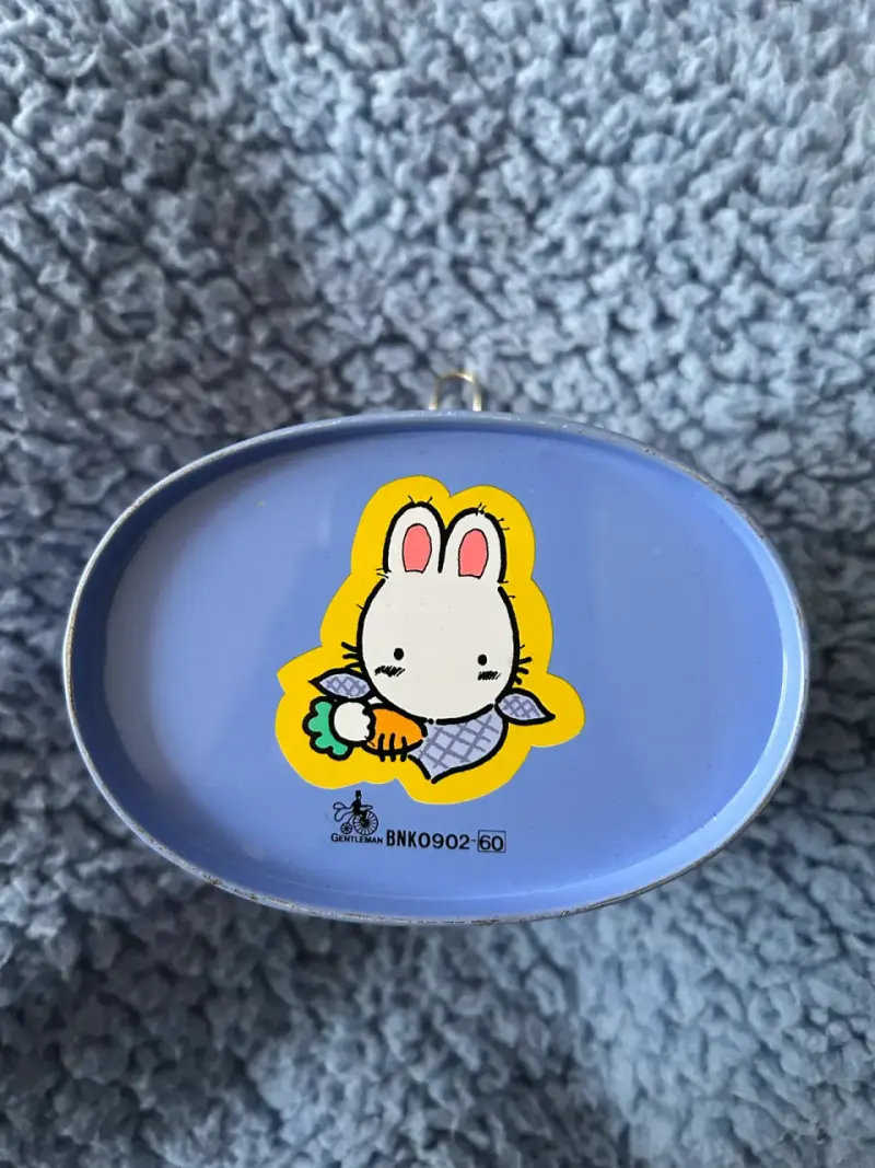 Alcancia decorativa con diseño de conejos - 4