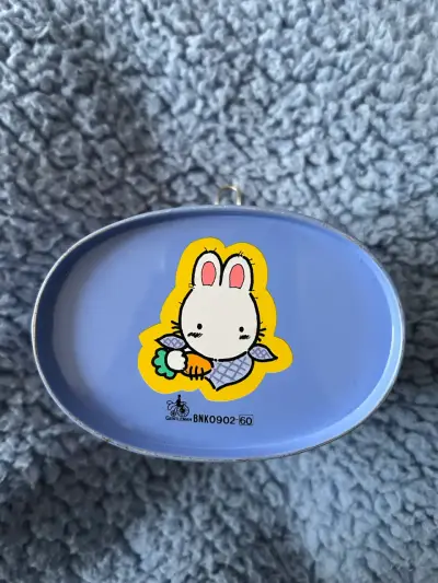 Alcancia decorativa con diseño de conejos - miniatura 4
