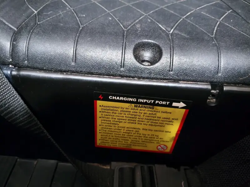 Auto eléctrico para niños Mercedes-Benz negro - 6