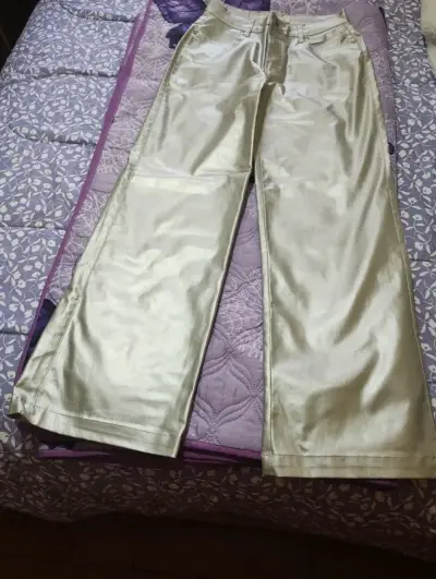 Pantalones anchos plateados Alaniz talla 38 - miniatura 2