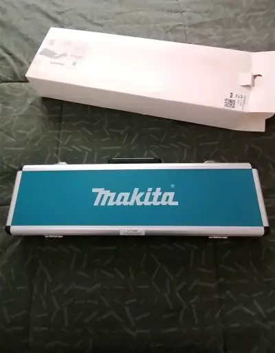Set de Brocas y Cinceles Makita, NUEVO - miniatura 1