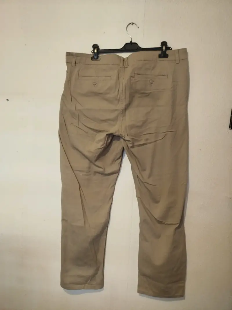 Pantalones beige Tom Ramsey para hombre - 2