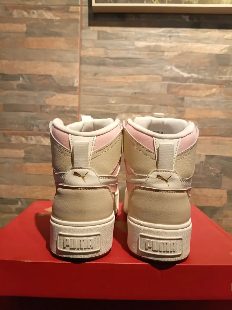 Zapatillas altas Puma beige y rosado - 3