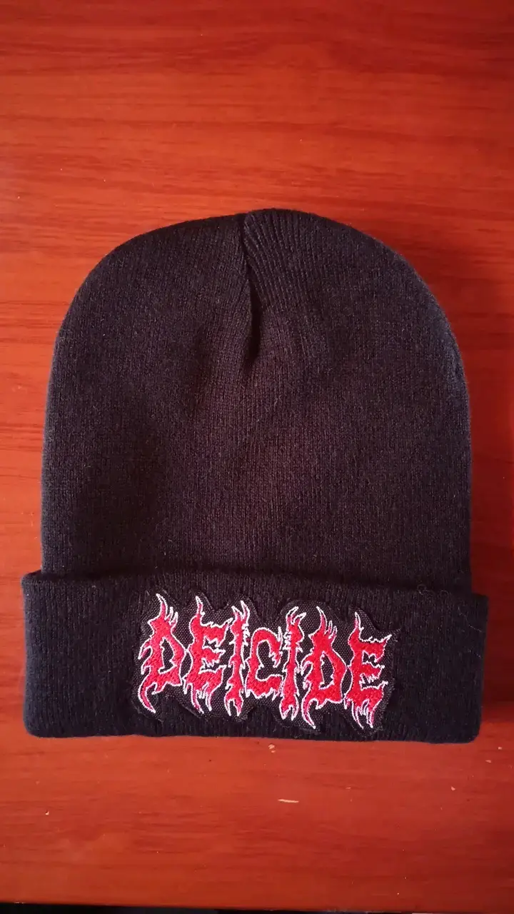 Gorro de lana negro con diseño Deicide