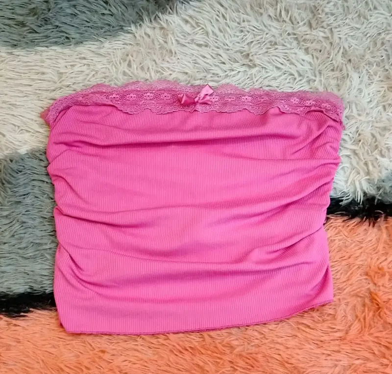 Top strapless rosa con encaje - 1