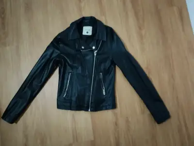 Chaqueta simil cuero negra Sybilla para mujer - miniatura 1