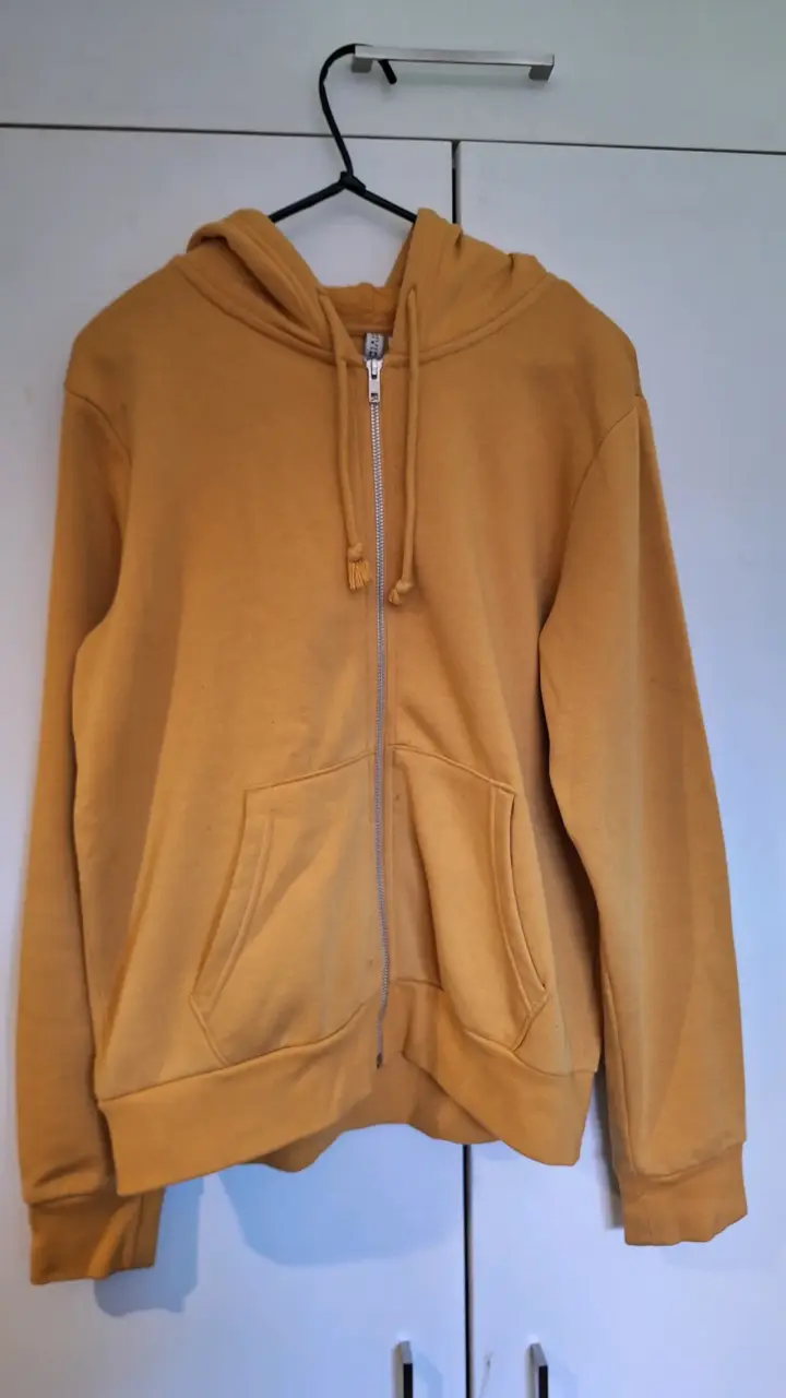 Polerón con capucha amarillo mostaza unisex - 1