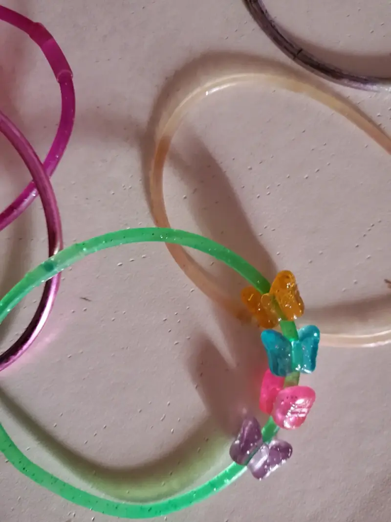 Set de Pulseras de Colores Variados - 2