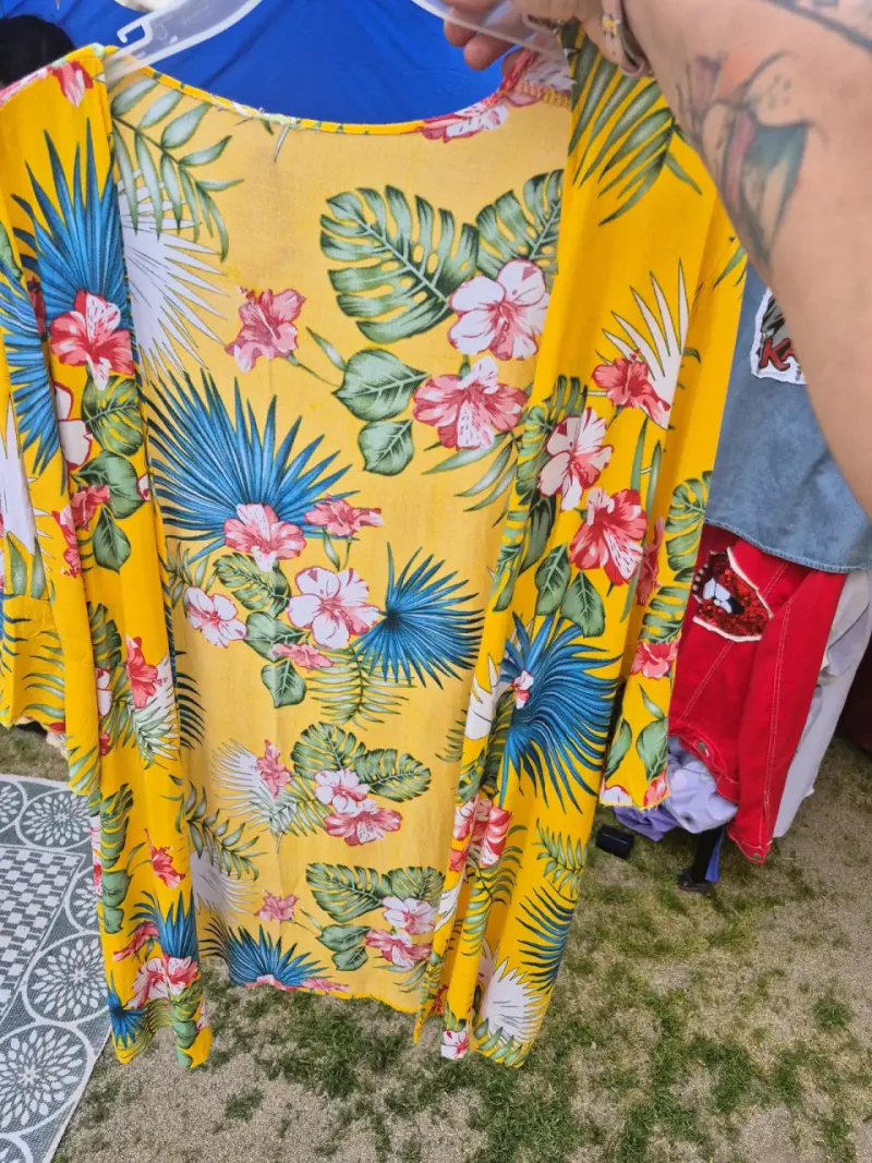 Kimono floral para mujer en varios colores - 2