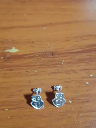Aros de plata con diseño de la U - miniatura 2