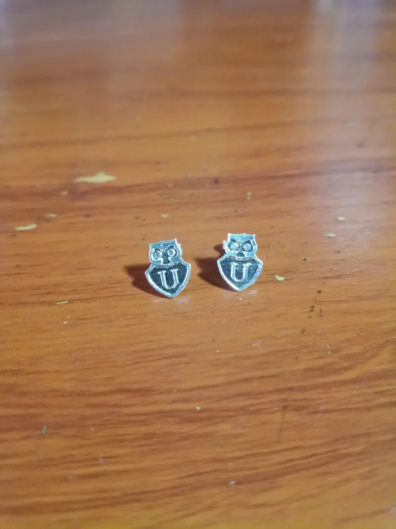 Aros de plata con diseño de la U - 3