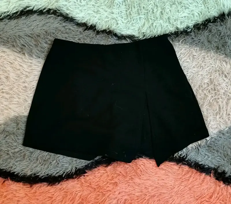 Falda short negra - 1