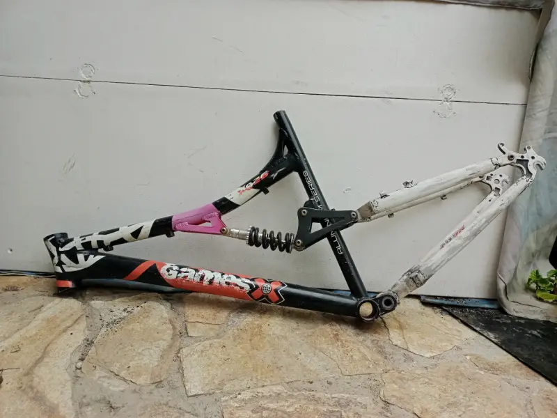 Marcos de bicicleta doble suspensión MTB aro 26 - 1