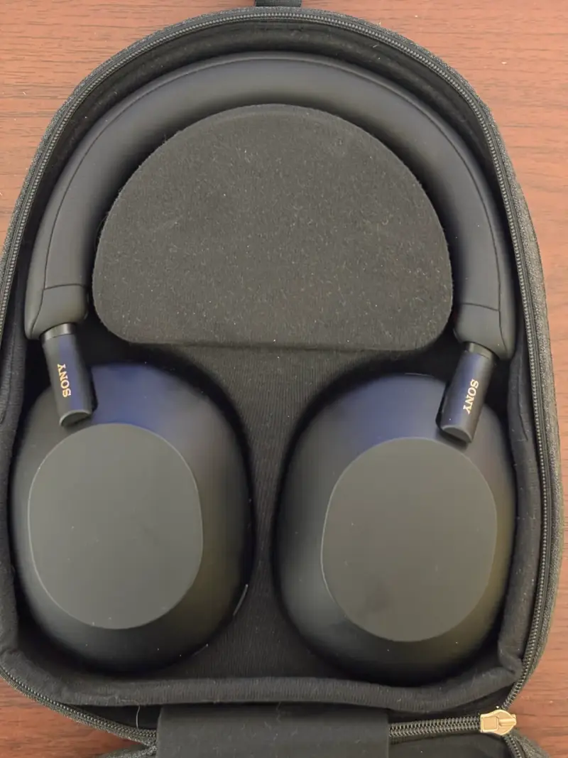 Auriculares Sony WH1000-XM5 - 1