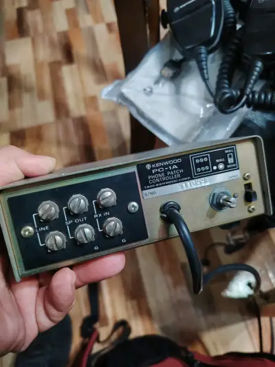 Lote de radios y micrófonos Motorola y Kenwood - miniatura 3