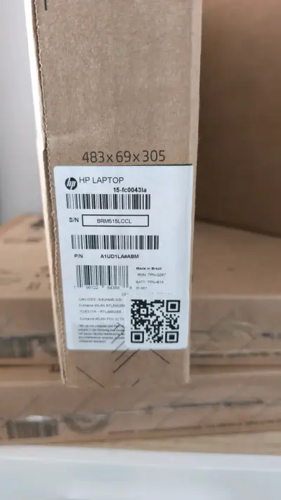 Laptop HP 15.6'' FHD Ryzen 3 8GB RAM 512GB SSD - miniatura 3