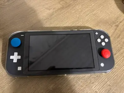 Consola portátil Nintendo Switch Lite desbloqueada - miniatura 1