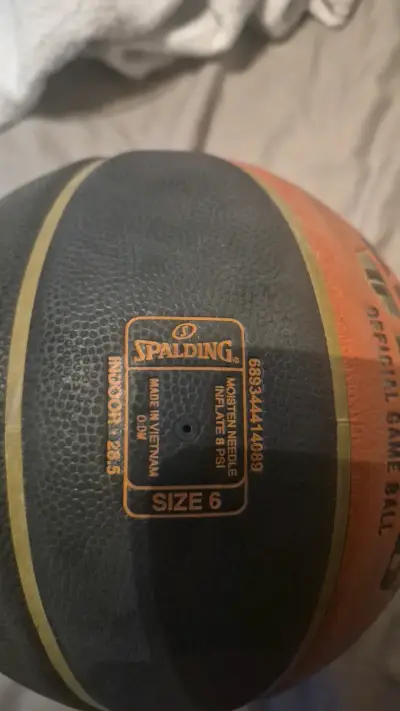 Balón de baloncesto Spalding Legacy TF-1000 - miniatura 2