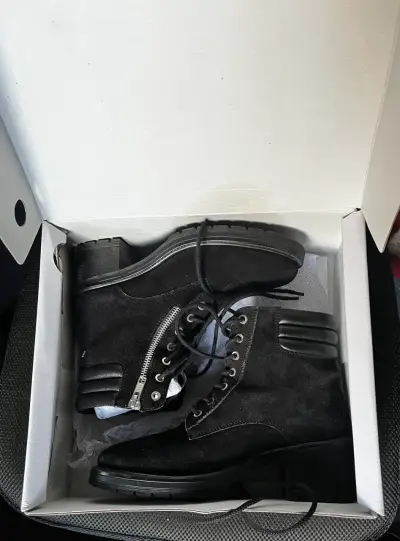 Botines de cuero negro Pollini con plataforma - miniatura 2