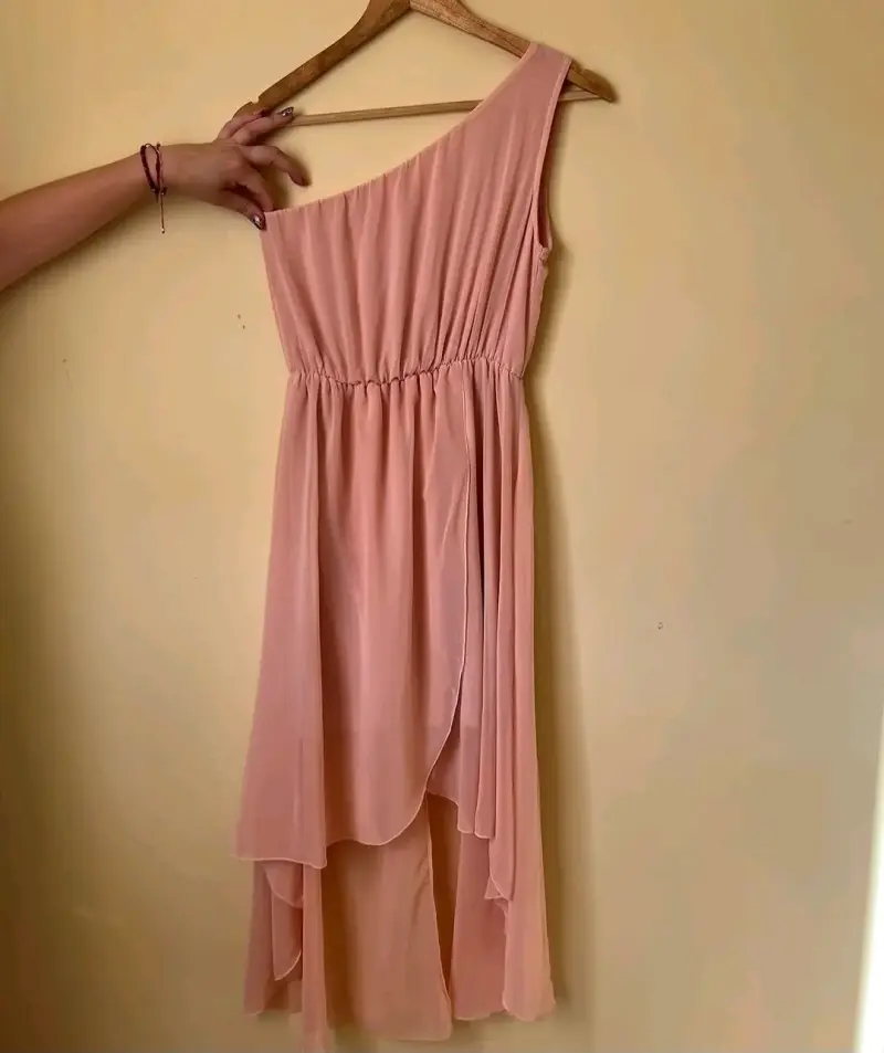 Vestido asimétrico rosa claro elegante - 2
