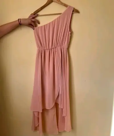 Vestido asimétrico rosa claro elegante - miniatura 2